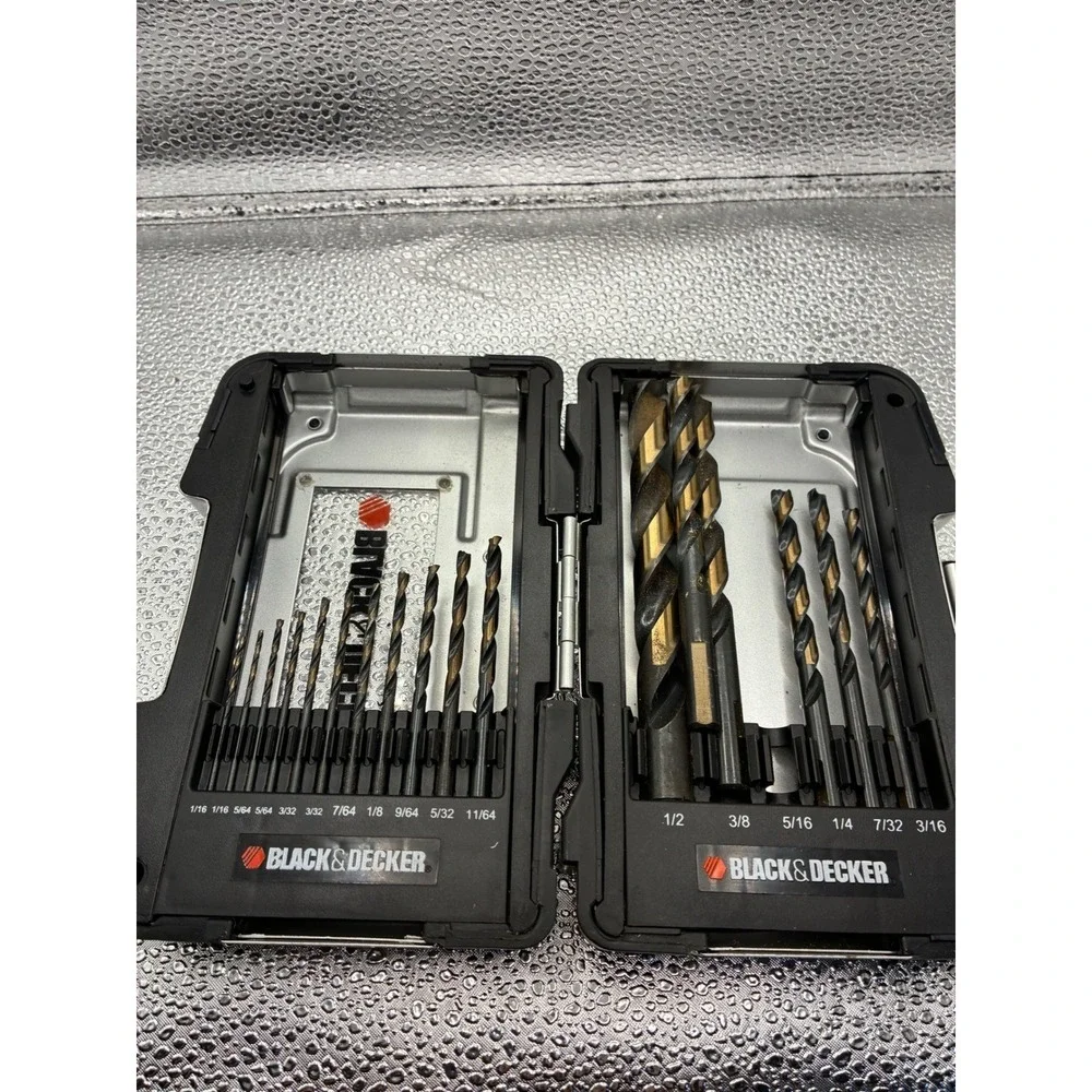Black & Decker 17 Piece Drill Bit Set with Hard Storage Case Gold Oxide Bits